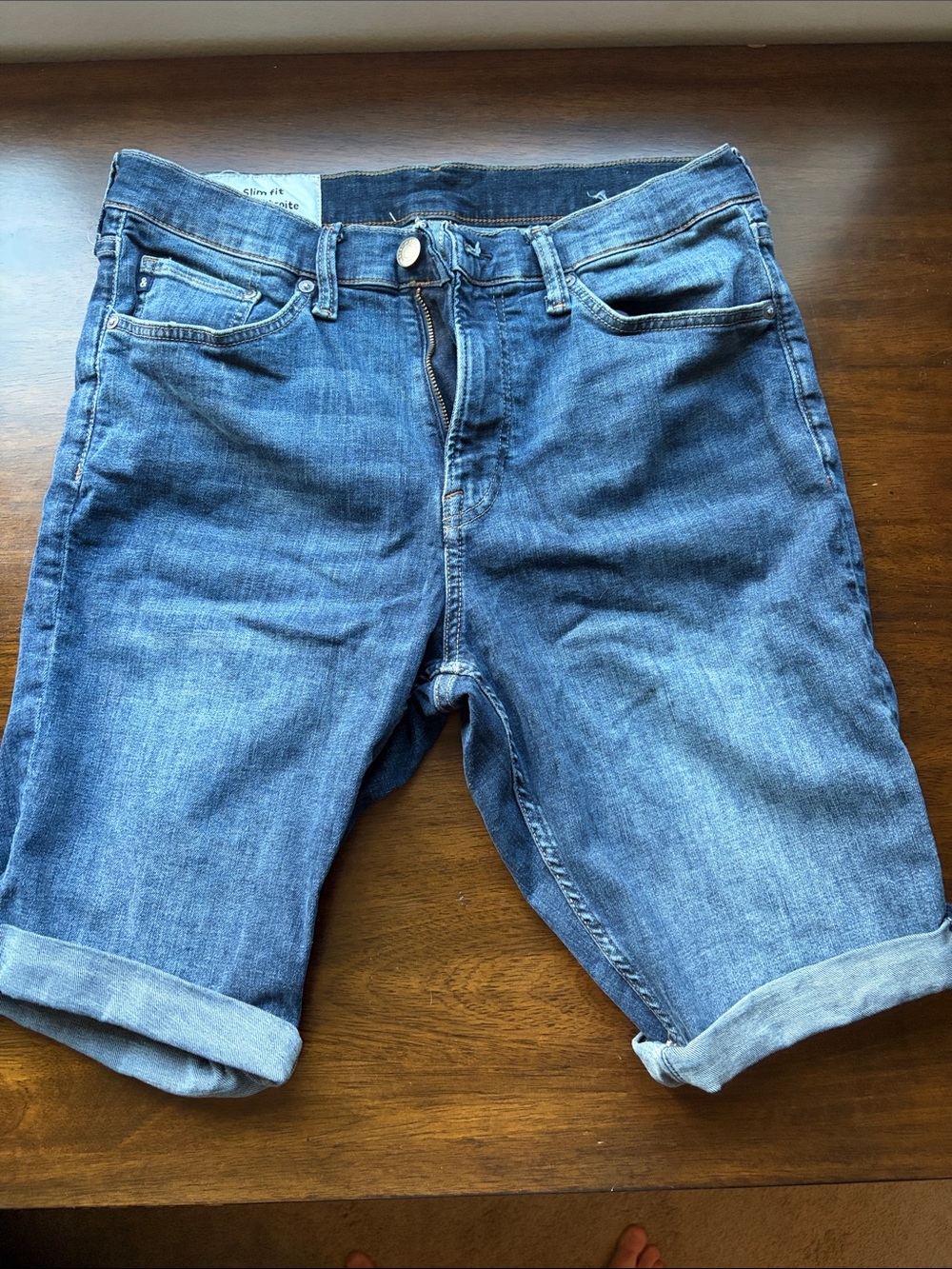 H&M Men's Medium Blue Denim Roll-Up Shorts